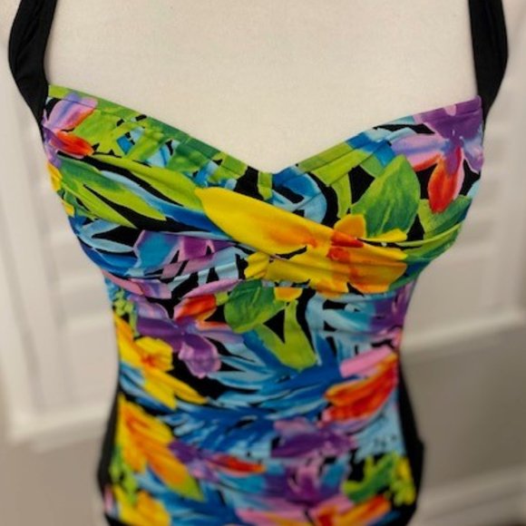 La Blanca One Piece Bathing Suit - Picture 4 of 11